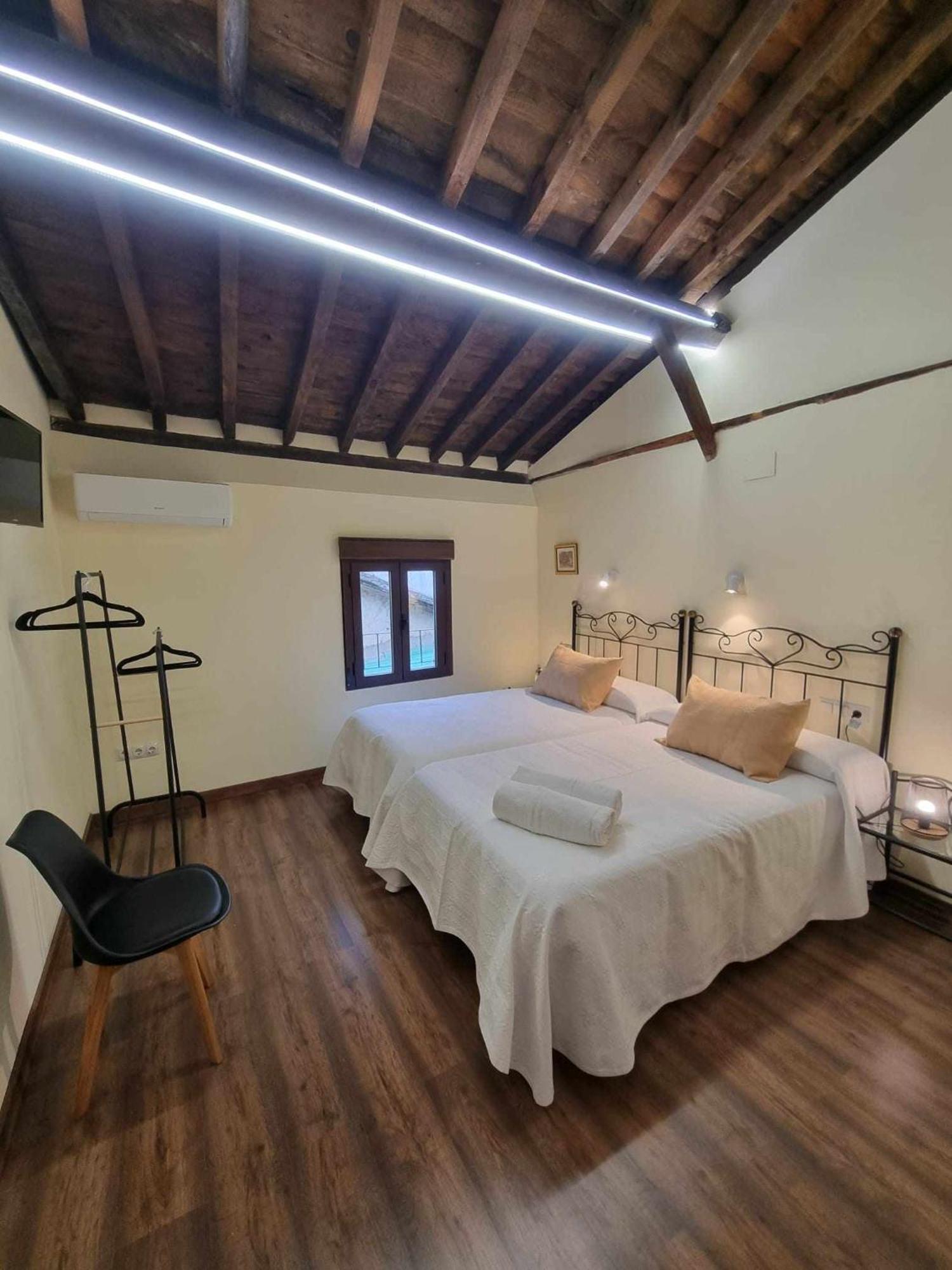 Lanchas De La Vera Madrigal de la Vera Extérieur photo